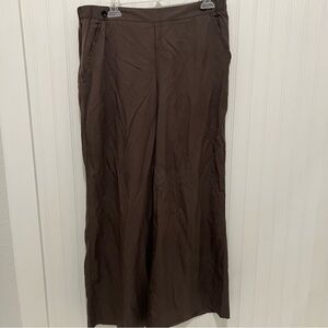 Garnet Hill 12 Olive green elastic waist pull on crop pant tencel